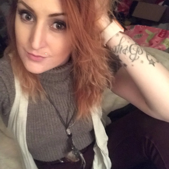 Meet your Posher, Katie - Picture 3 of 8